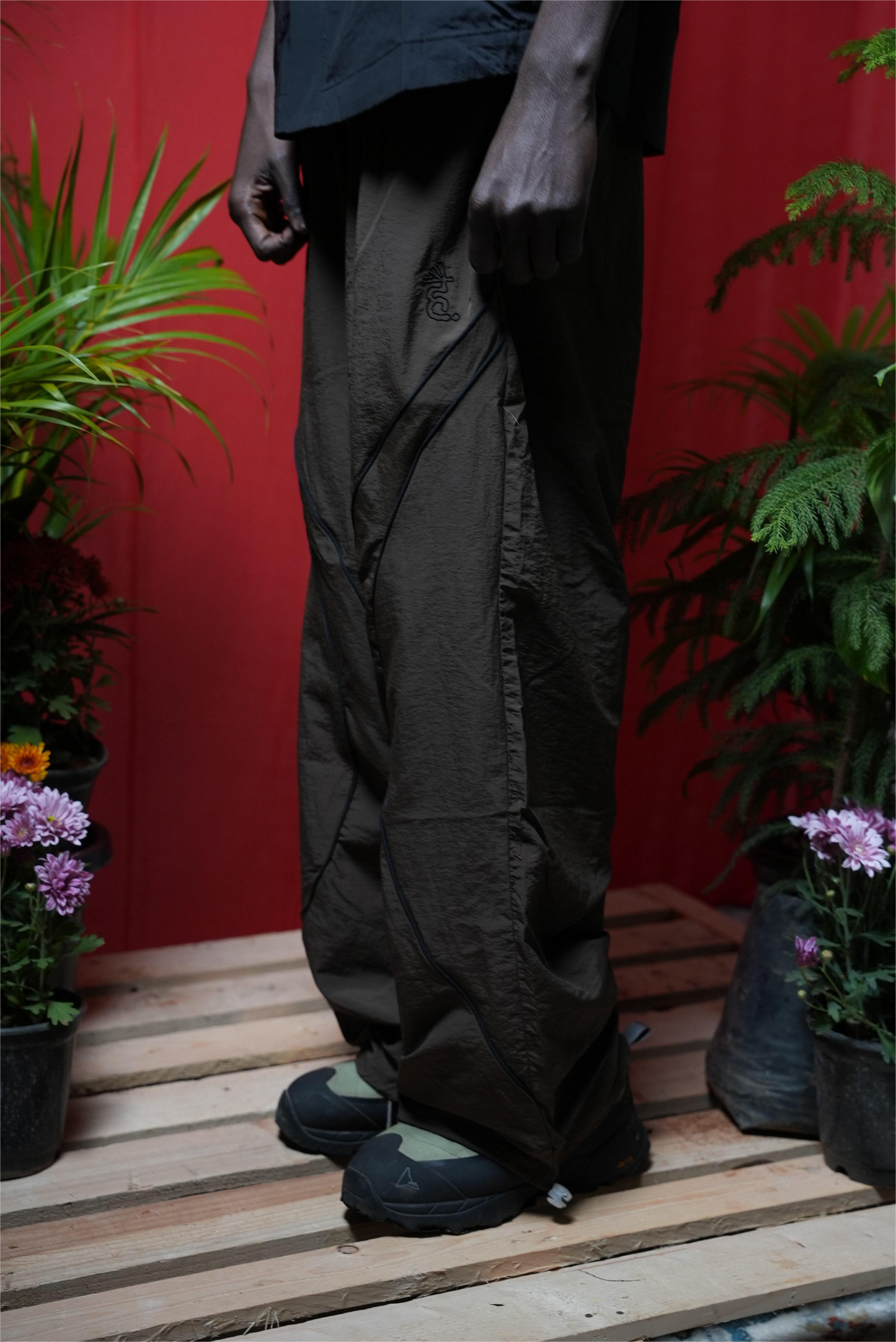 CUT&SEW NYLON TRACK PANT