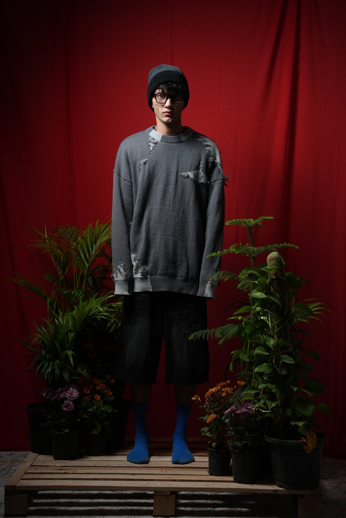 DISTRESSED ITALIAN SWEATSHIRT