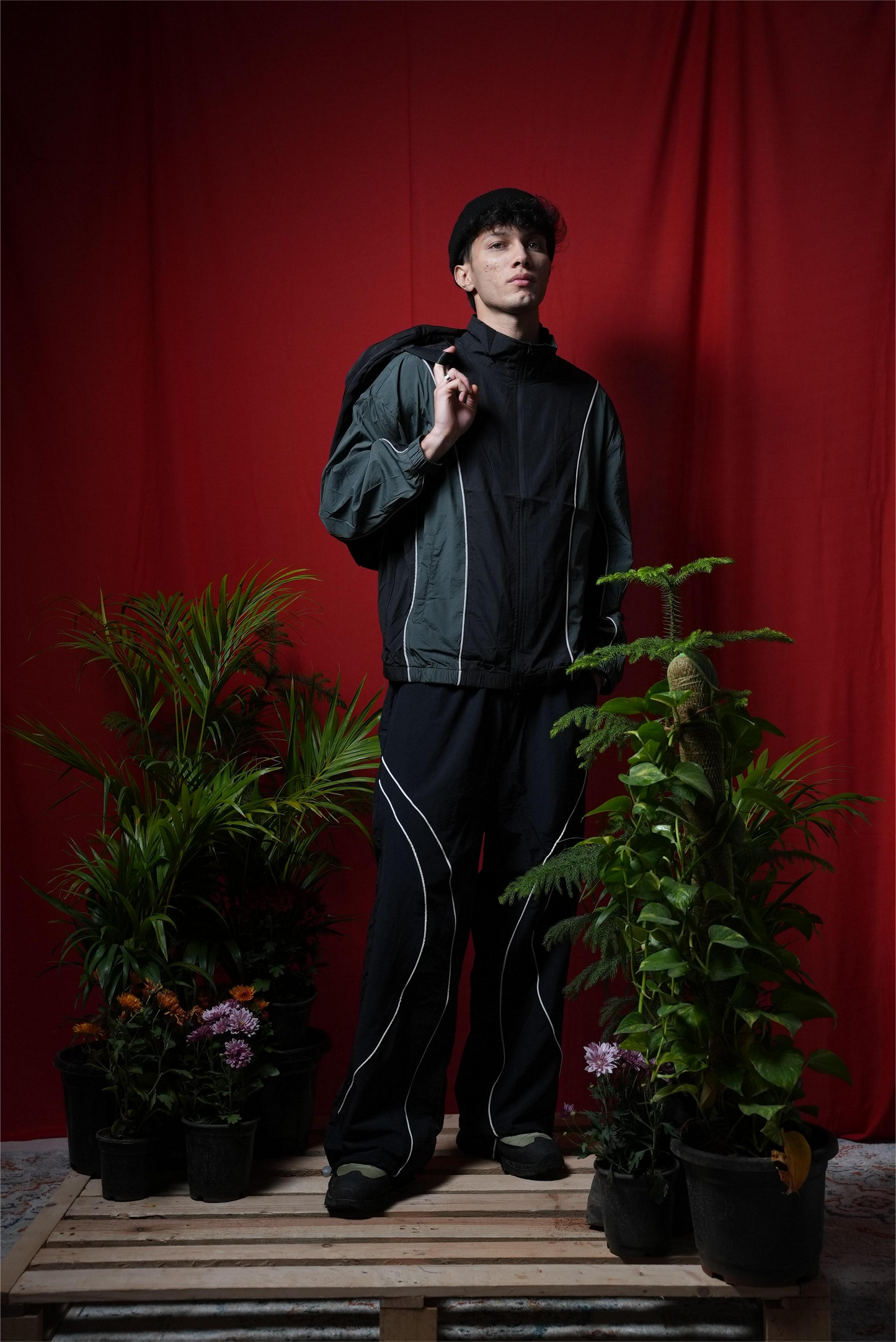 TECHNICAL WINDBREAKER